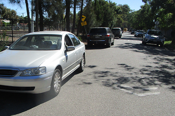 Example of parking adverse to traffic